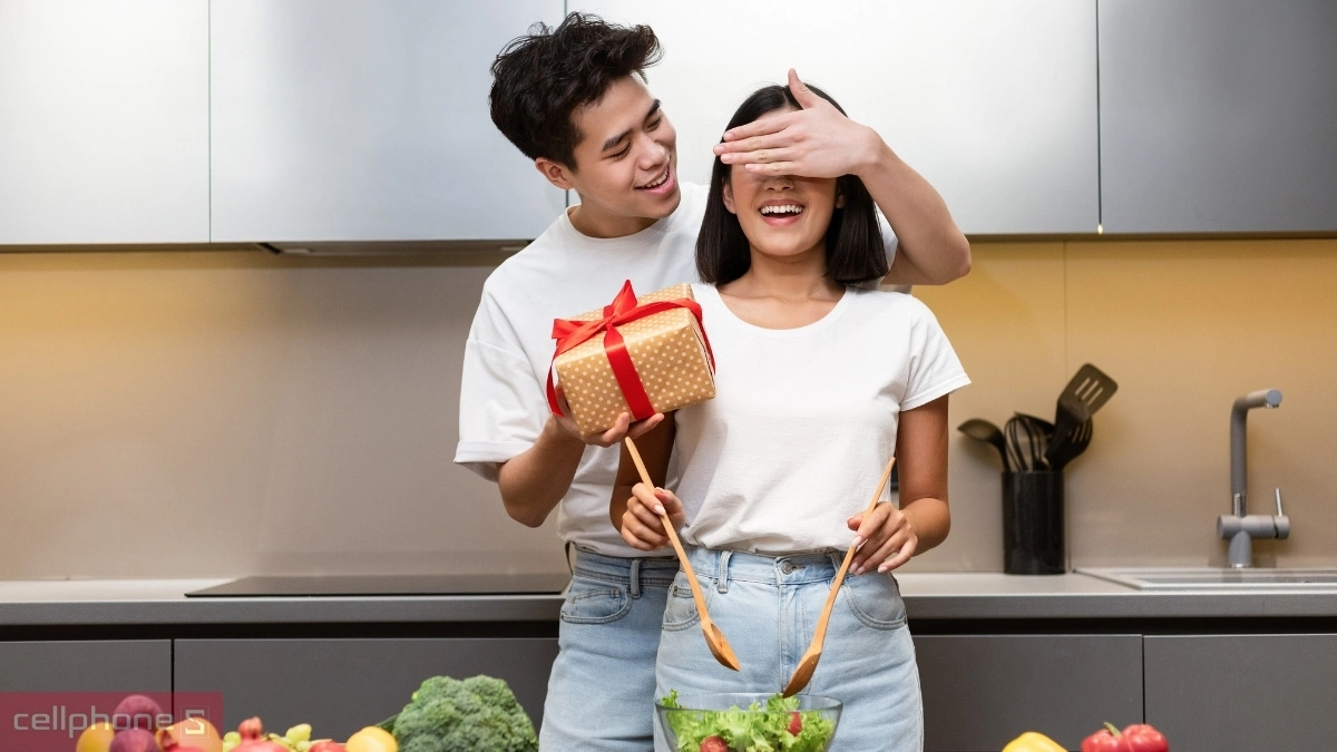 Tổ chức bữa tối lãng mạn tại nhà