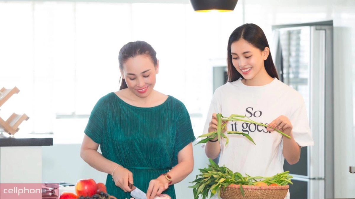 Kết hợp quà với lời chúc hoặc thiệp