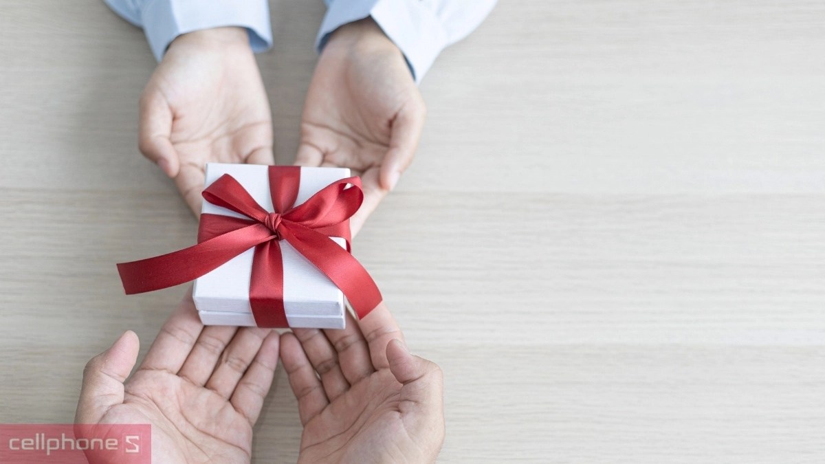 Thông điệp quà 20 10 cho Nhân Viên Nữ