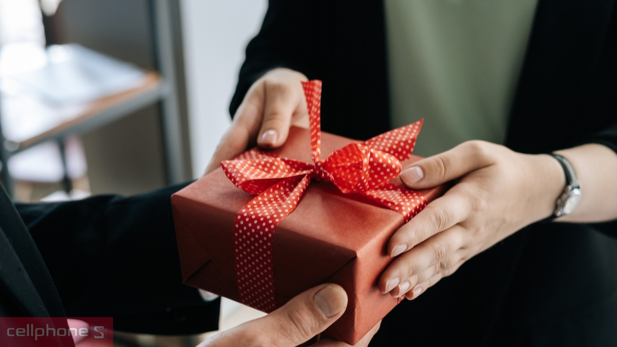 Quà 20 10 cho Nhân Viên Nữ công bằng, đồng bộ