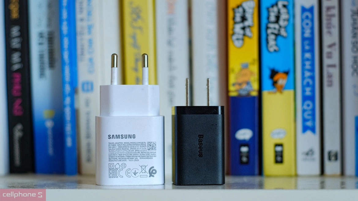 Mua phụ kiện điện thoại tại sale Back to School 2025