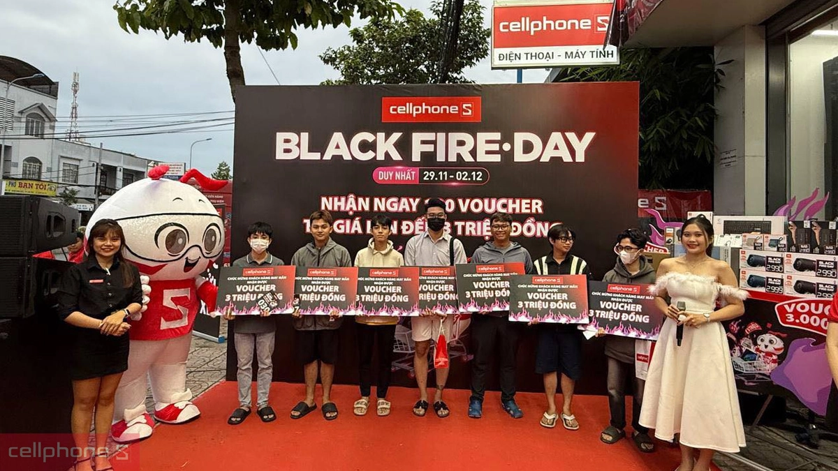 Mini game trao voucher đồng hồ Black Friday