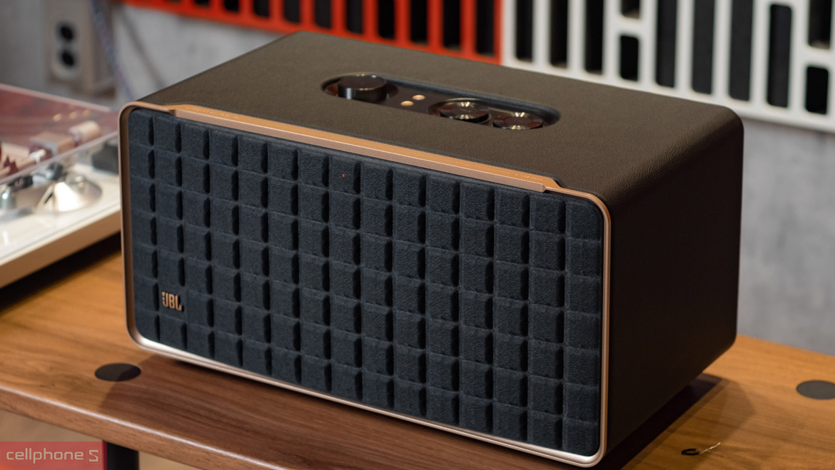 Tặng quà tất niên là Phụ kiện âm thanh