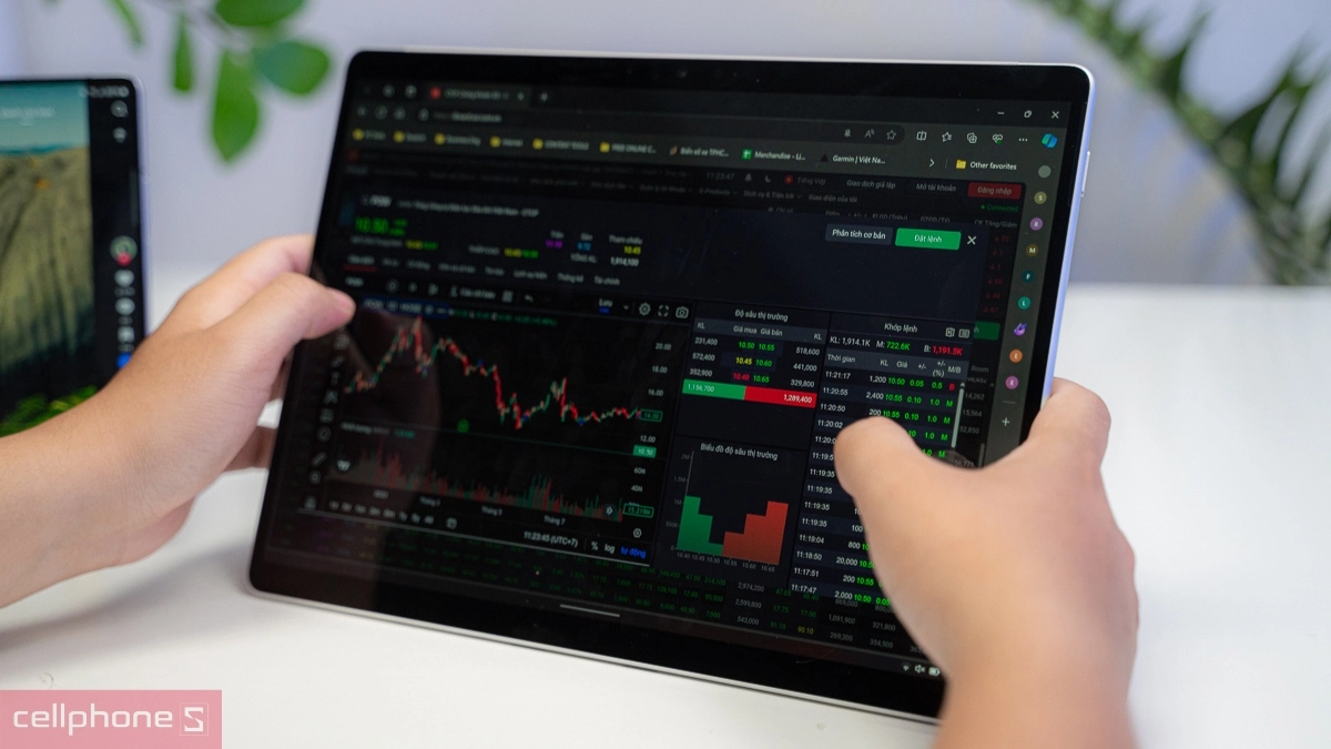 Hiệu năng vượt trội từ Intel Core 11th mạnh mẽ