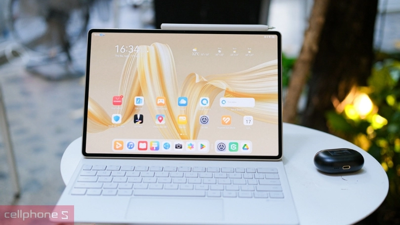Thiết kế Huawei MatePad Pro 12.2 inch