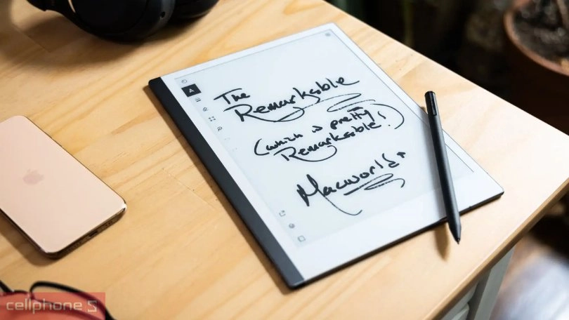 Thiết kế, màn hình máy tính bảng viết tay reMarkable 2