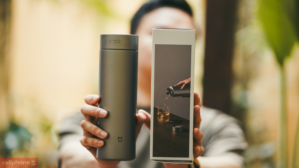 Quà tặng tết cho sếp thiết thực - bình giữ nhiệt