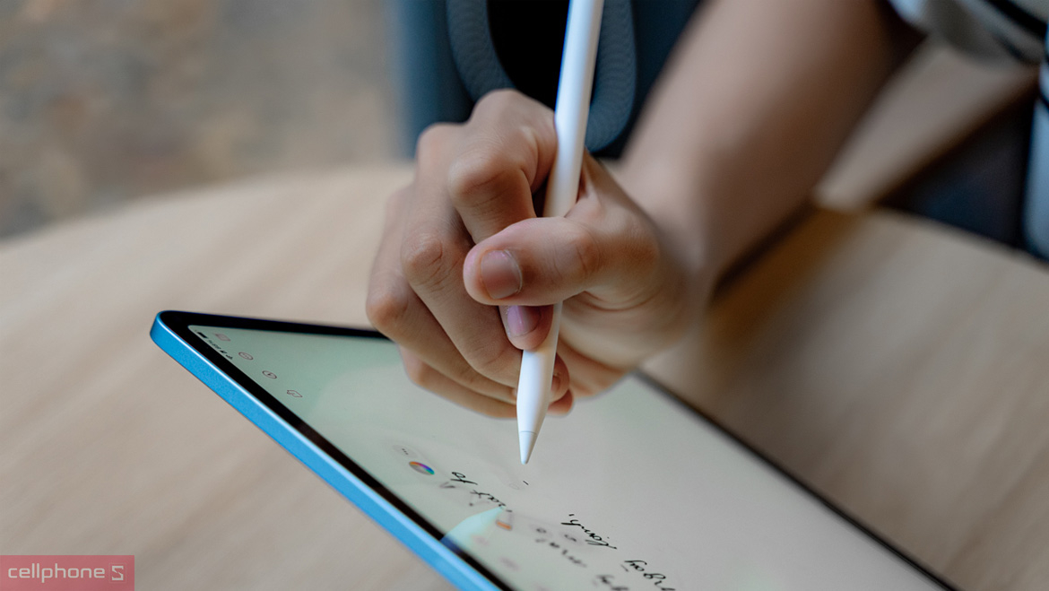 Bút cảm ứng - quà tặng tết cho sếp ấn tượng