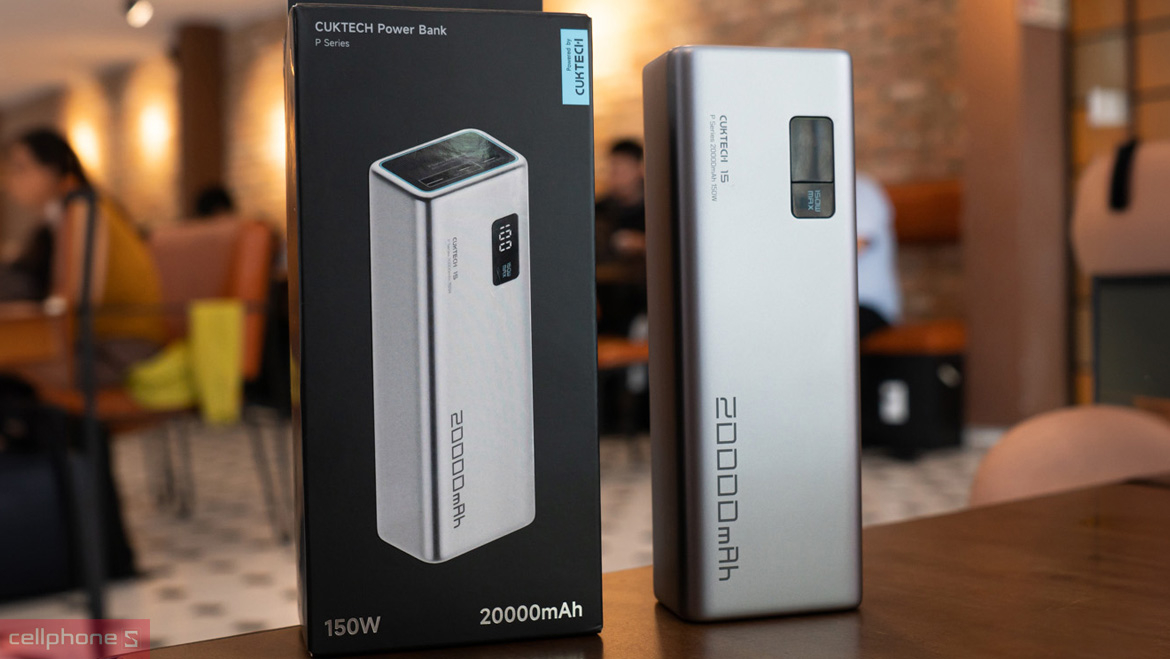 Pin sạc dự phòng, đế sạc điện thoại - quà tặng tết cho sếp