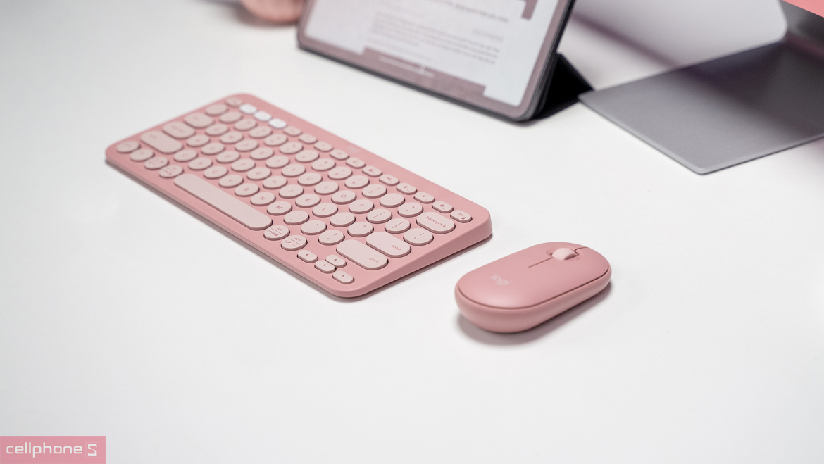 Quà tặng tết cho sếp thiết thực - Chuột, bàn phím cơ không dây sang trọng