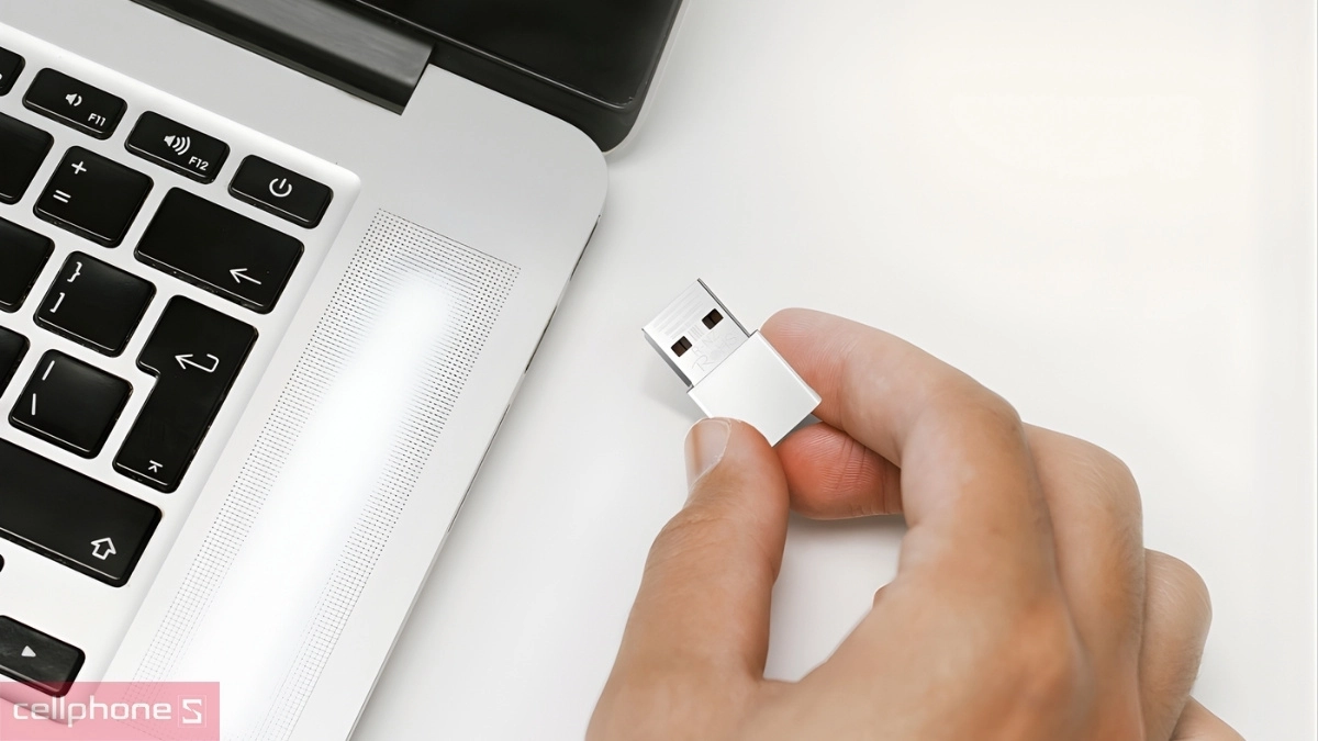 Khả năng kết nối trên USB Wifi Mercusys MA30N AC1300 Nano