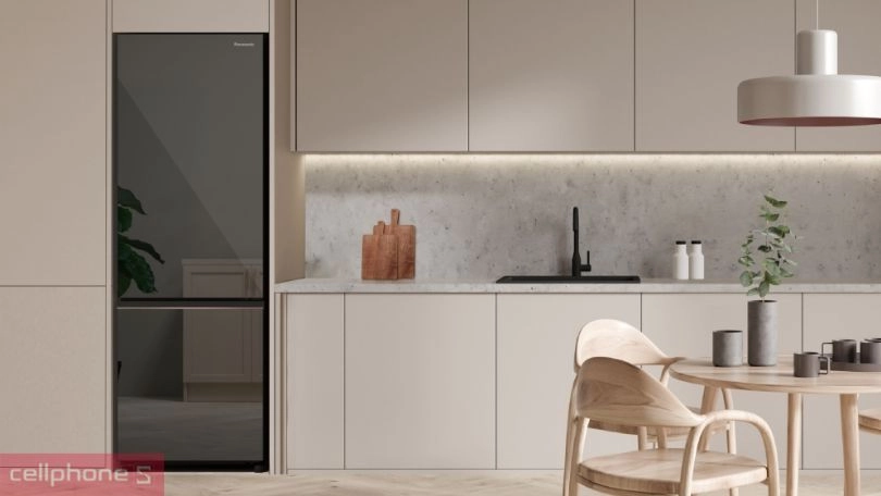 Thiết kế tủ lạnh Panasonic Inverter NR-BC361VGMV 325 Lít