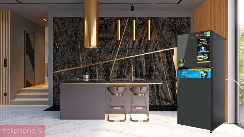 Khả năng tiết kiệm điện năng của tủ lạnh Panasonic Inverter NR-TL351VGMV 326 lít