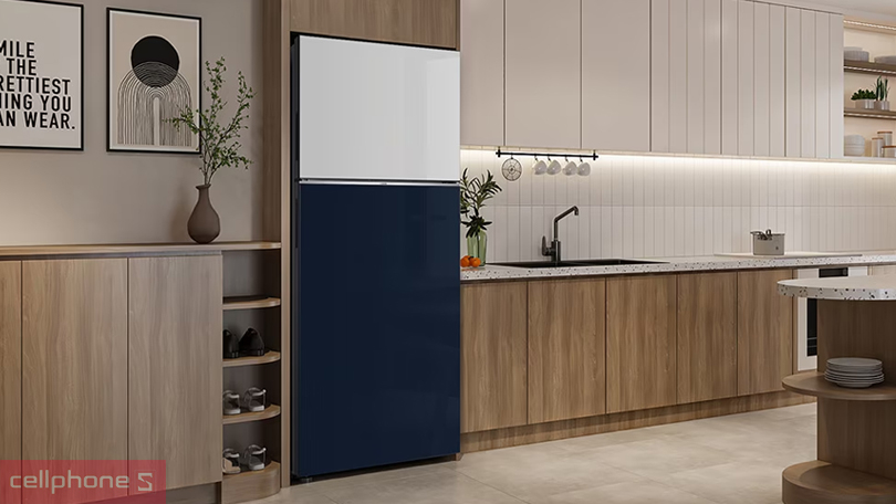 Thiết kế tủ lạnh Samsung Inverter Bespoke RT42CB6784C3SV 406 Lít
