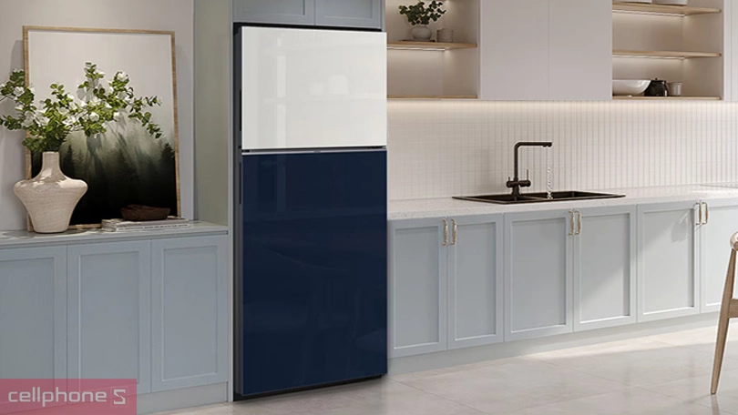 Thiết kế tủ lạnh Samsung Inverter Bespoke RT47CB66868ASV 460 lít