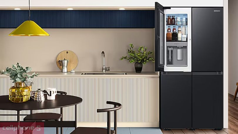 Thiết kế, tiện ích thông minh đi kèm của tủ lạnh Inverter Samsung Multidoor RF59C766FB1/SV 648 lít