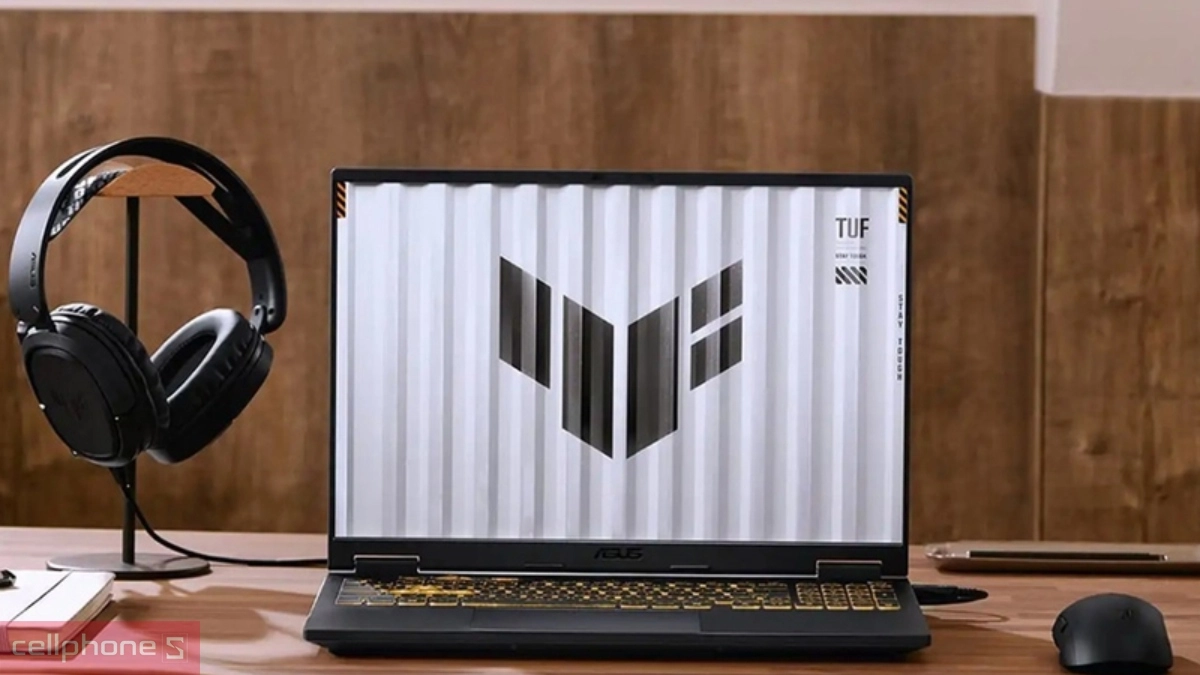 Dung lượng pin cao, hỗ trợ sạc nhanh