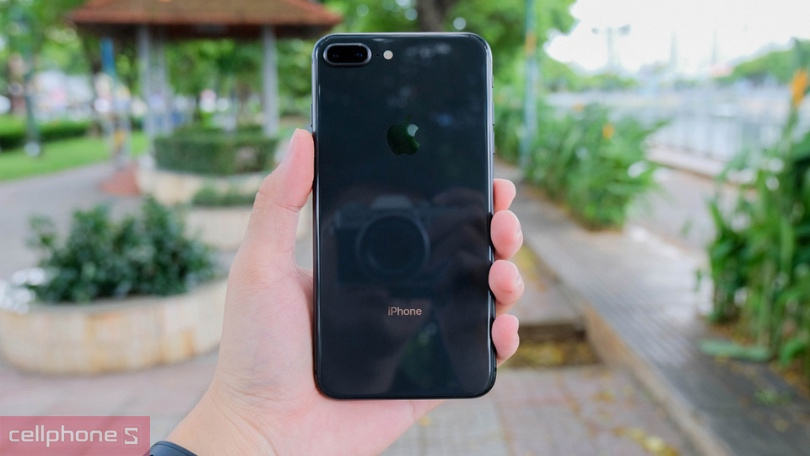 iPhone 8 Plus cũ 5 triệu