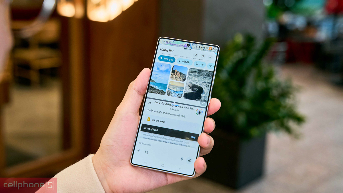 Điện thoại Samsung 120Hz cho lướt web, xem phim