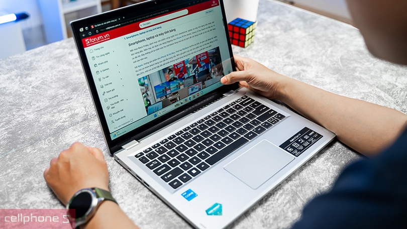 Thời lượng pin ổn định, đủ dùng