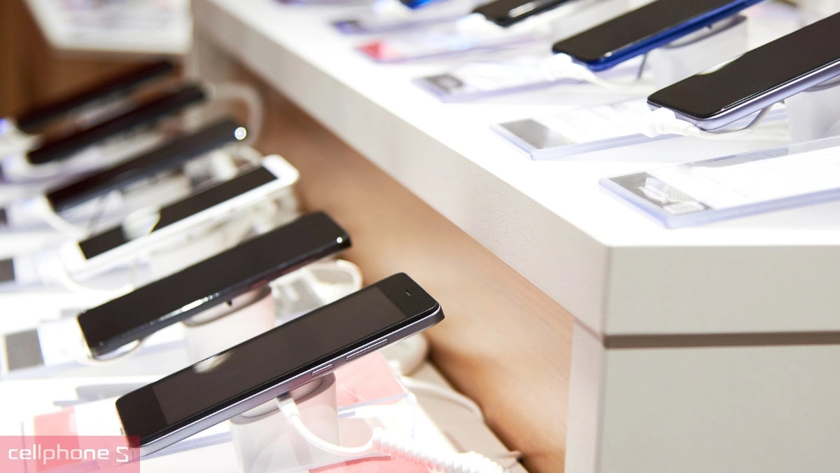 Giá bán những điện thoại 128GB giá rẻ dưới 3 triệu