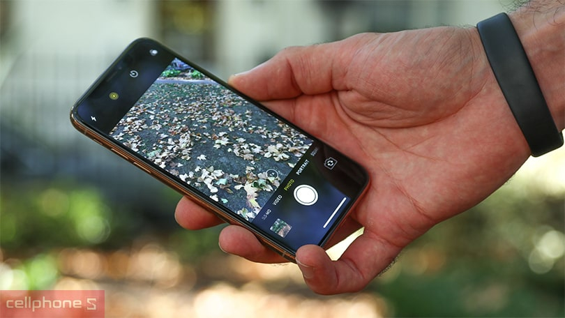 iPhone XS cũ giá dưới 6 triệu