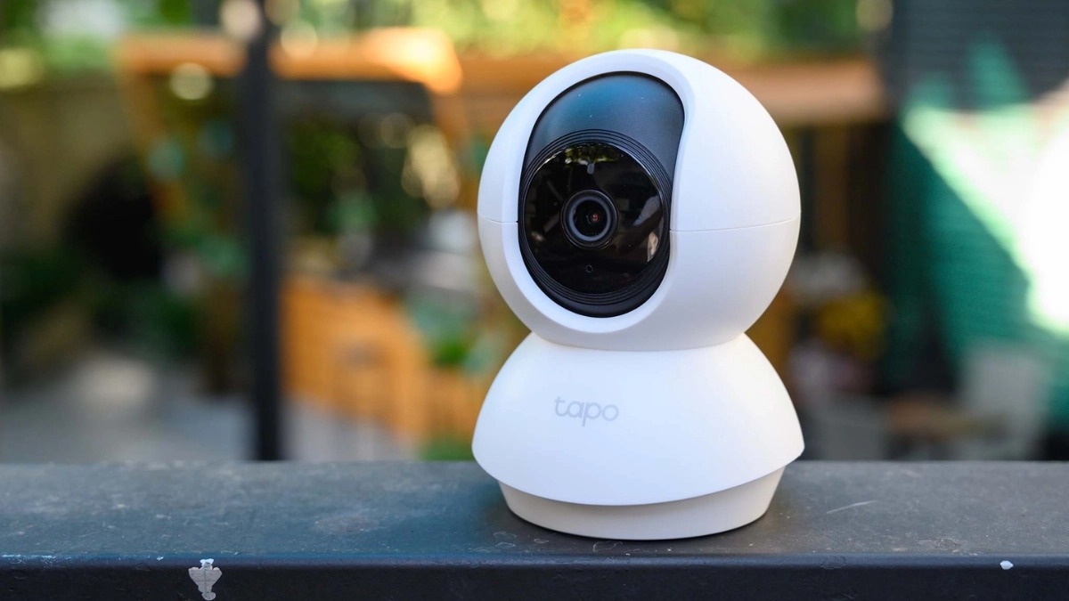 camera hồng ngoại ban đêm màu nhờ đèn LED trợ sáng