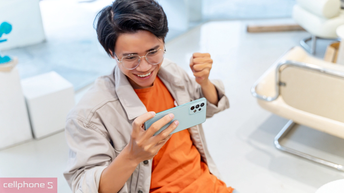 chọn điện thoại Samsung chống nước vì phù hợp nhiều nhu cầu