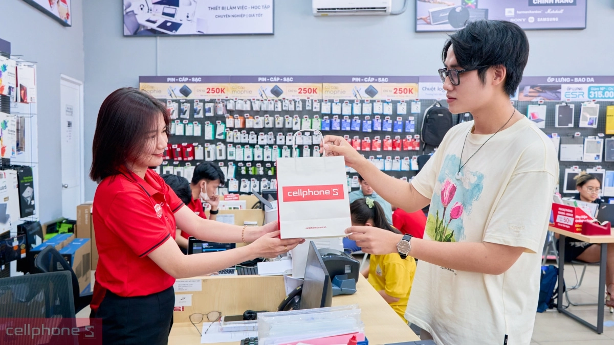 Mua sạc dự phòng CCC tại CellphoneS