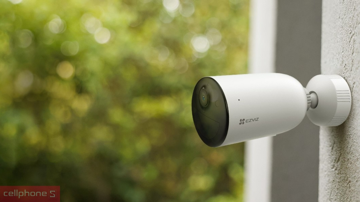 Camera Ezviz ngoài trời sử dụng năng lượng mặt trời