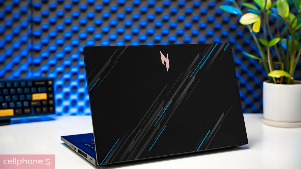 Laptop Acer Gaming sở hữu thiết kế đặc trưng với những đường nét góc cạnh