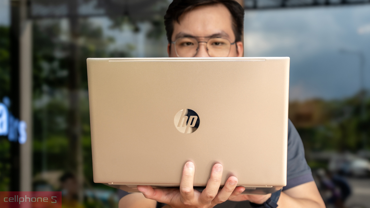 Dung lượng pin cao, khả năng tiết kiệm pin tốt