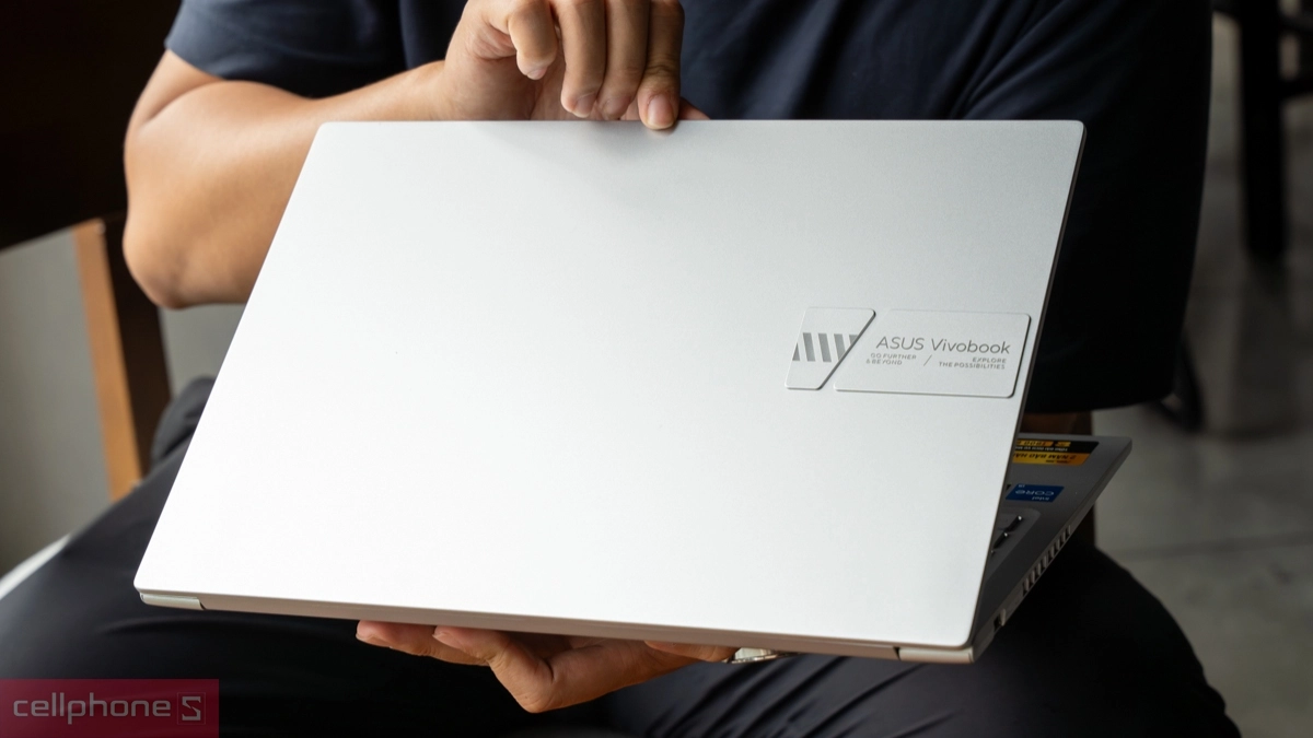 Màn hình sắc nét, sống động, tần số quét cao