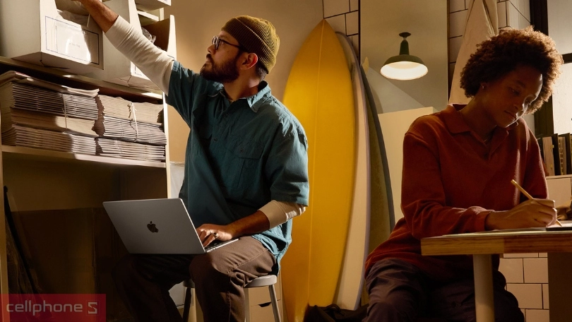 Giá MacBook Air M4 bao nhiêu tiền