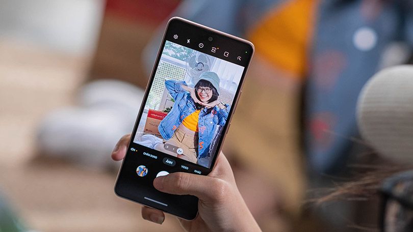 Điện thoại Samsung Galaxy A53 hỗ trợ kết nối 5G