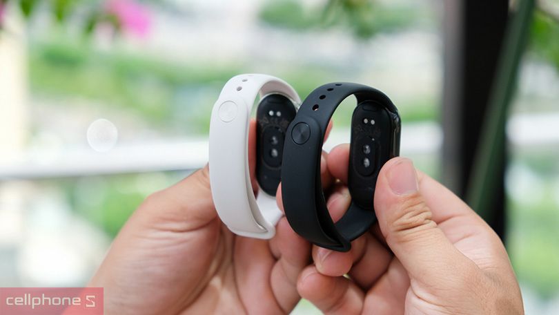 Vòng đeo tay thông minh Xiaomi Mi Band 8 - Kiểu dáng năng động, đa dạng tính năng