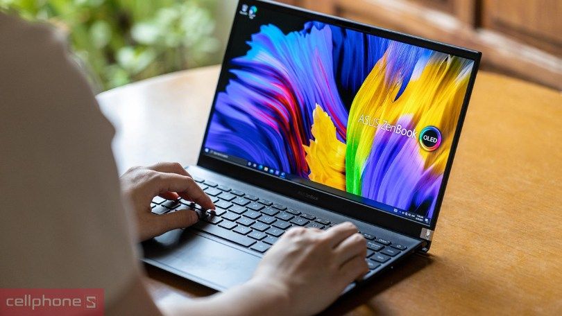 Laptop 12 inch | Thiết kế nhỏ gọn, mỏng nhẹ tiết kiệm 35%