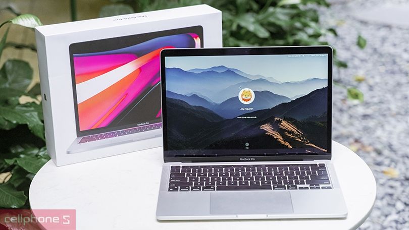 Macbook Pro M2 2022