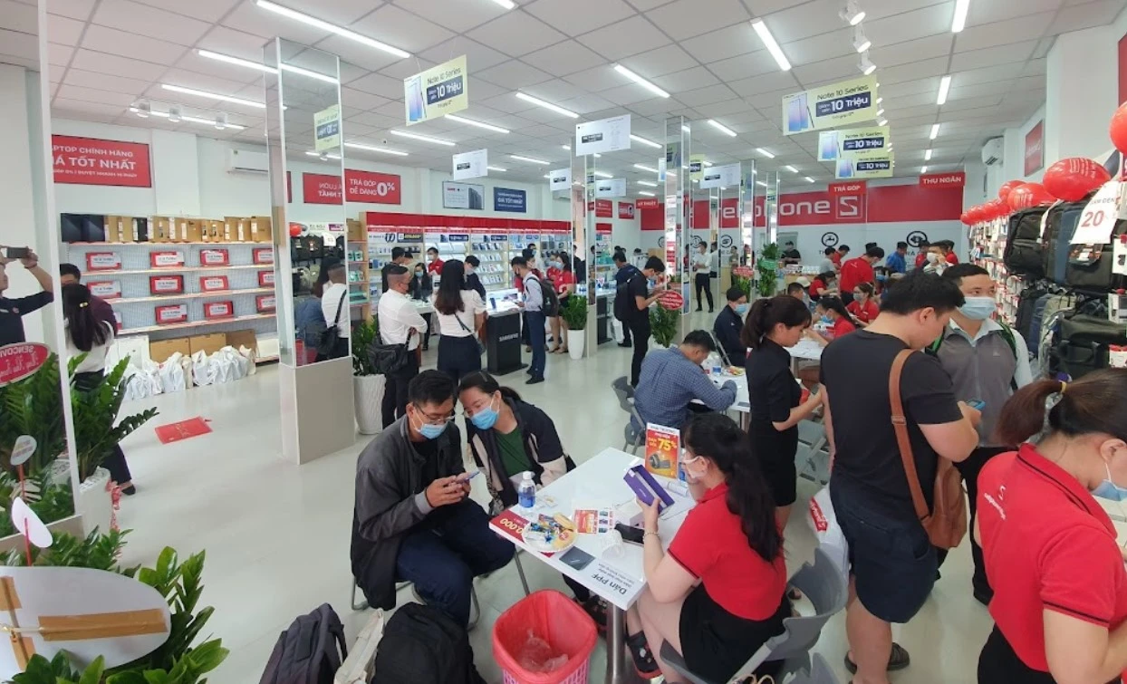Khai trương cửa hàng điện thoại CellphoneS 359 Cộng Hòa, tân Bình