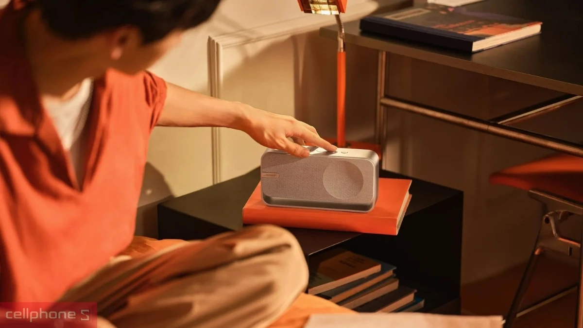 Loa Bluetooth Bose SoundLink Home có trọng lượng khoảng 928g