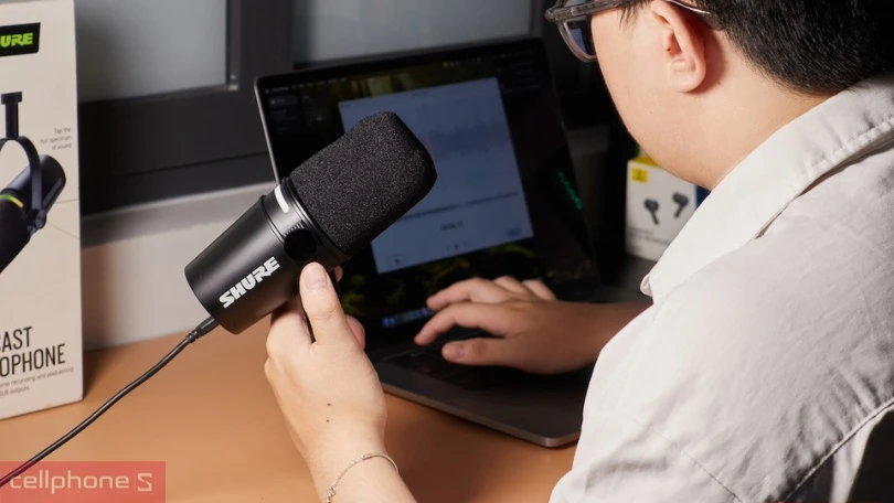Chất lượng  microphone thu âm podcast Shure MV7 Plus