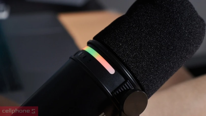 Chất lượng microphone thu âm podcast Shure MV7 Plus