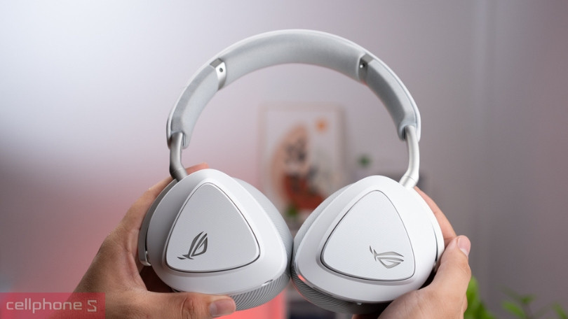 Thiết kế, đệm tai của tai nghe chụp tai ASUS ROG Delta Gen II