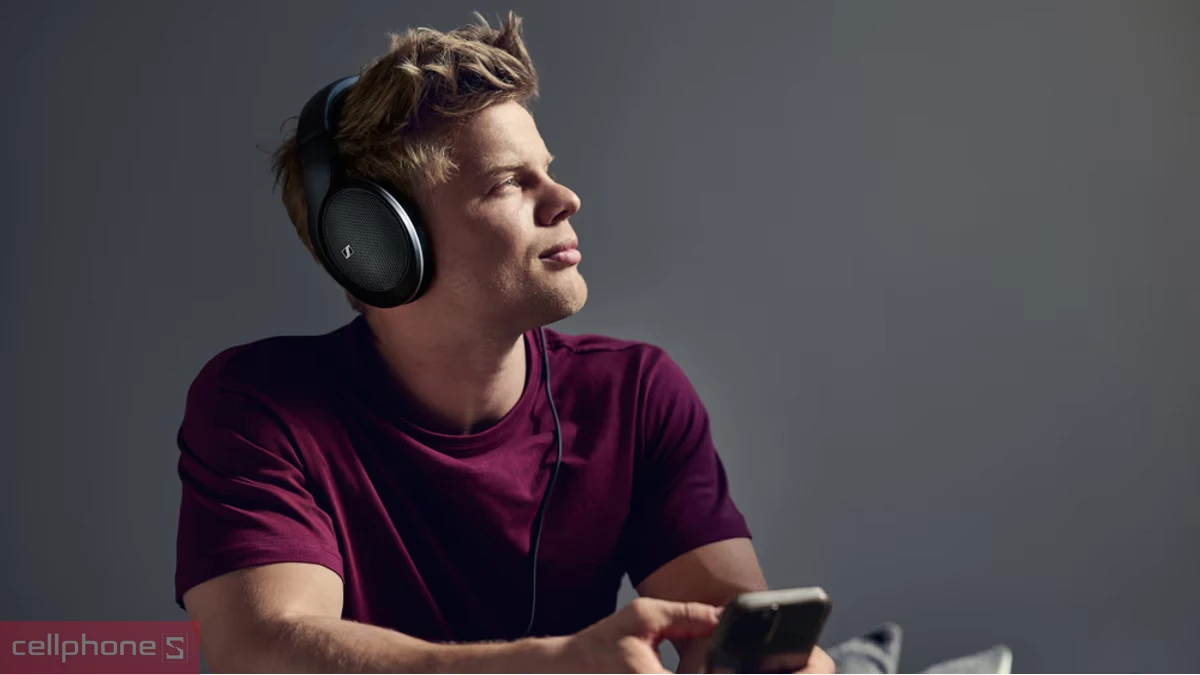 Kết nối tai nghe chụp tai Sennheiser HD 550