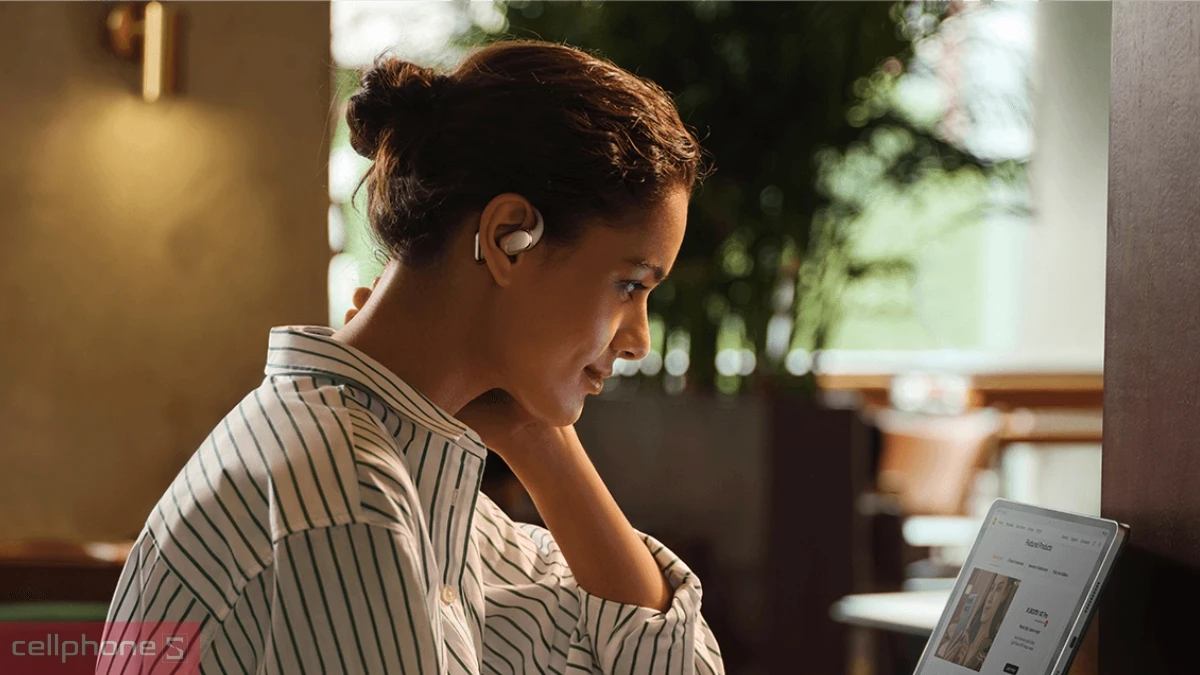 Xiaomi OpenWear Stereo Pro được tích hợp công nghệ giúp hạn chế rò âm chủ động