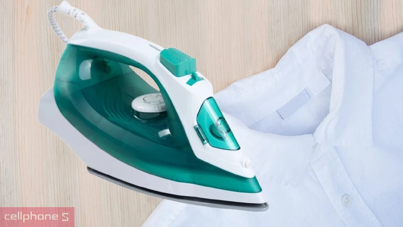 Bàn là hơi nước Kangaroo KGSI1800 - Phun hơi mạnh mẽ, ủi phẳng mọi nếp nhăn