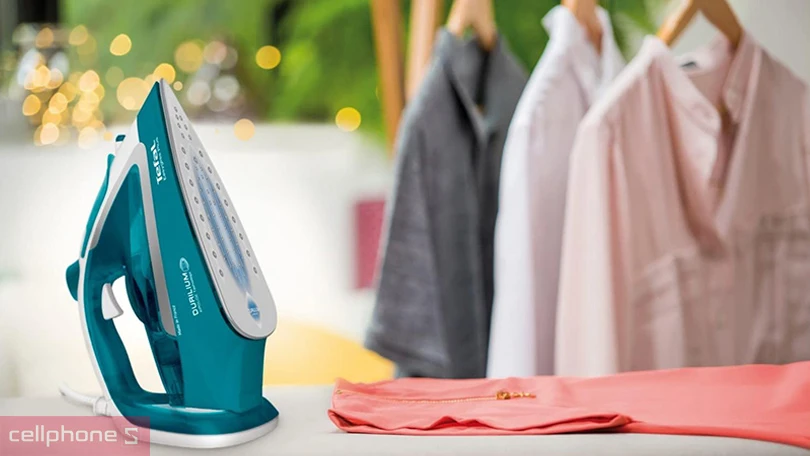 Bàn ủi hơi nước Tefal FV5737E0 - Là ủi nhanh chóng, tự ngắt an toàn thông minh