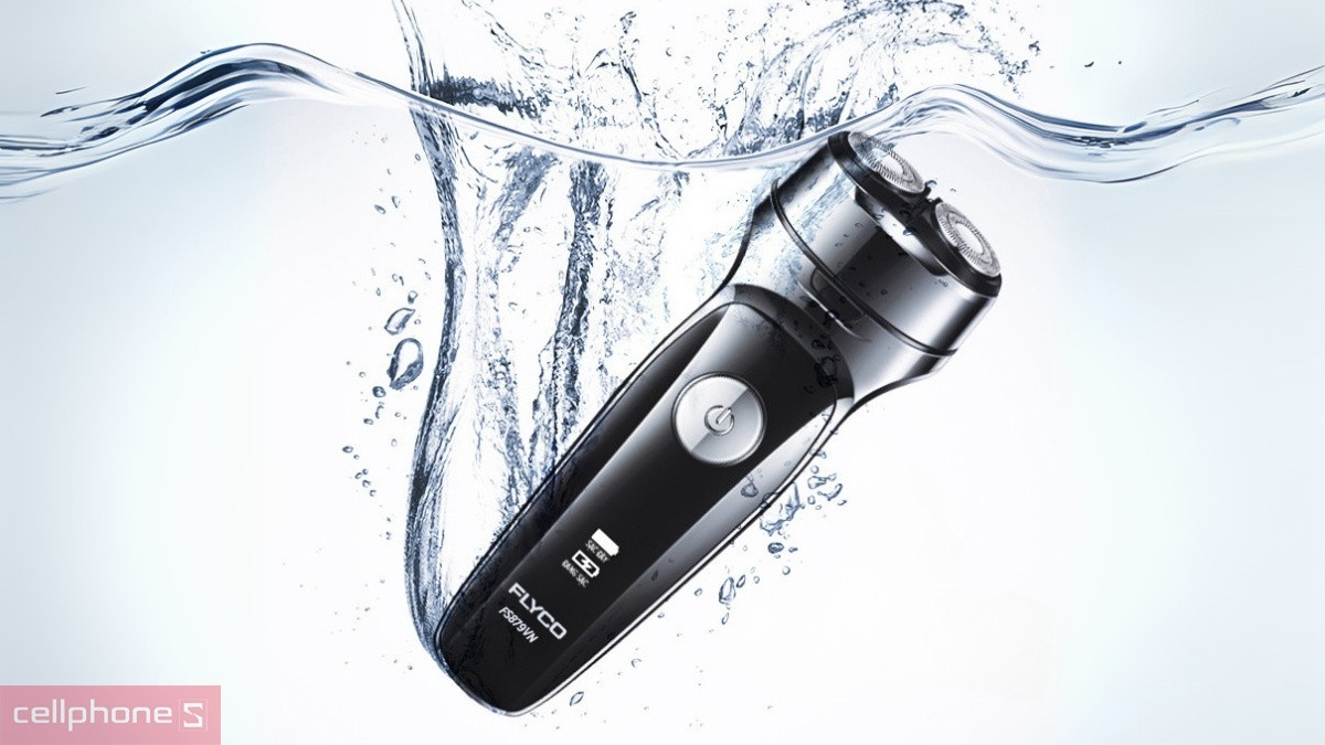 Khả năng kháng nước bền bỉ của máy cạo râu hai lưỡi Flyco FS879VN
