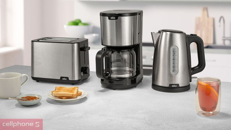 Hai khe nướng rộng rãi và chức năng định tâm tự động của máy nướng bánh mì Braun HT1510BK