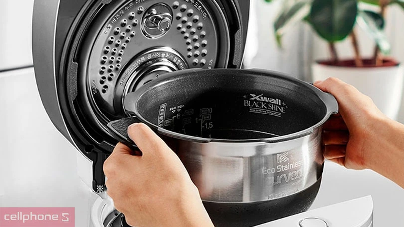 Nồi cơm điện cao tần áp suất kép Cuckoo CRP-LHTR0610FB 1.08L – Nâng tầm bữa ăn gia đình
